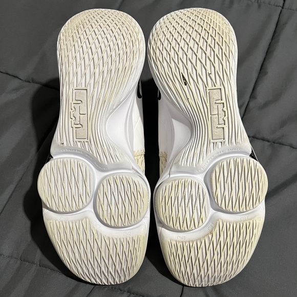 Nike Lebron witness V(5) white black - Picture 5 of 10